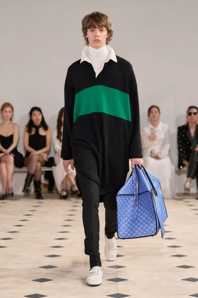 Look 34